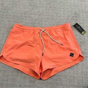 Women’s salty crew bright coral /peach color swim shorts size medium NWT